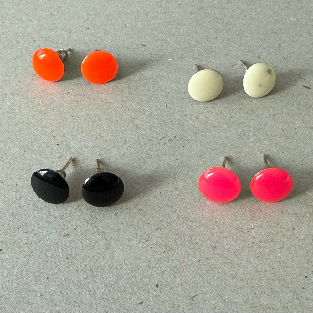 Set of 4 Round Stud Earrings - Neon Orange, Cream, Black, Neon Pink